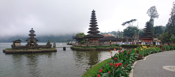 Bali - Paradise flooded by tourists